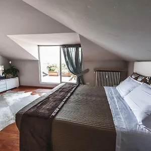 Cute & Cozy Terrace Italien